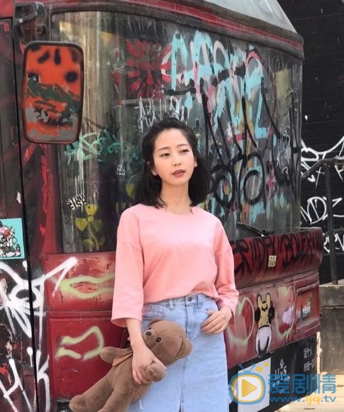 费伟妮街拍写真 费伟妮高清写真_费伟妮高清剧照
