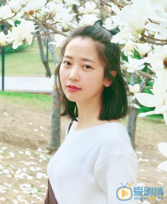 费伟妮街拍写真 费伟妮高清写真_费伟妮高清剧照
