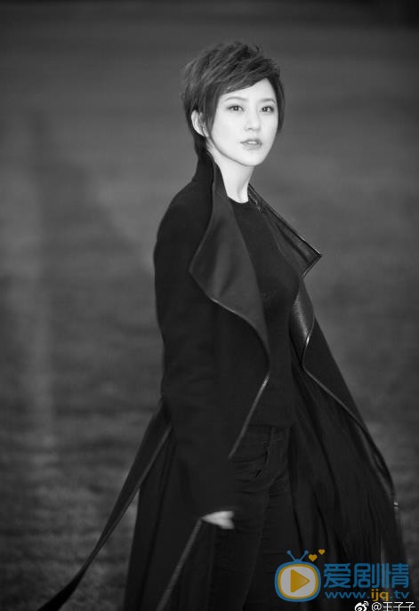 王子子时尚街拍 王子子高清写真_王子子高清剧照