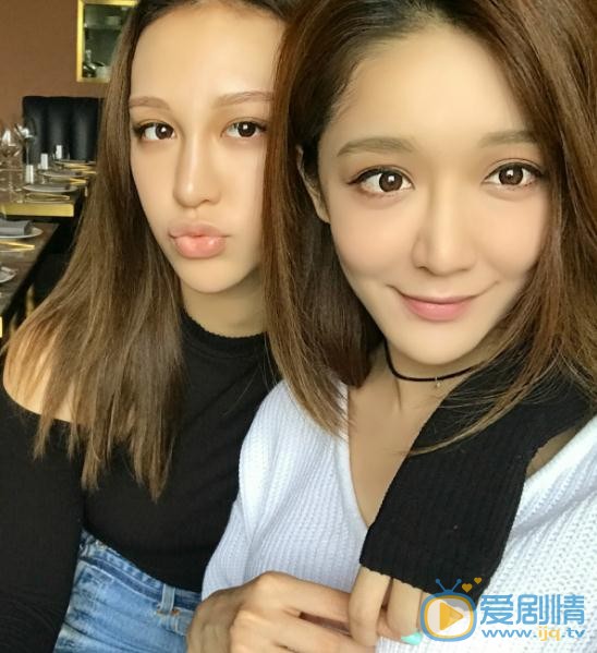 申奥与人合照 申奥高清写真_申奥高清剧照