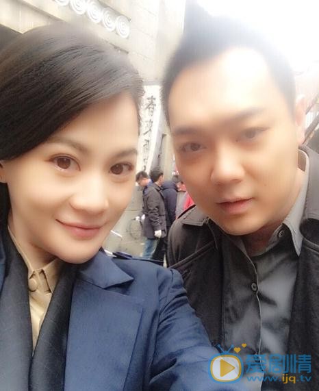 安雅萍与人合照 安雅萍高清写真_安雅萍高清剧照