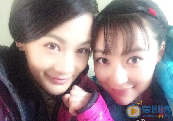 安雅萍与人合照 安雅萍高清写真_安雅萍高清剧照