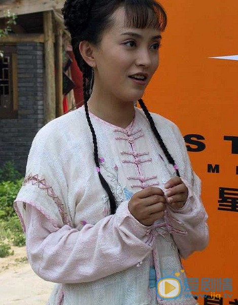 商蓉早期青涩古装 商蓉早期青涩古装