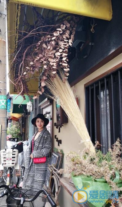 商蓉旅行生活照 商蓉高清写真_商蓉高清剧照