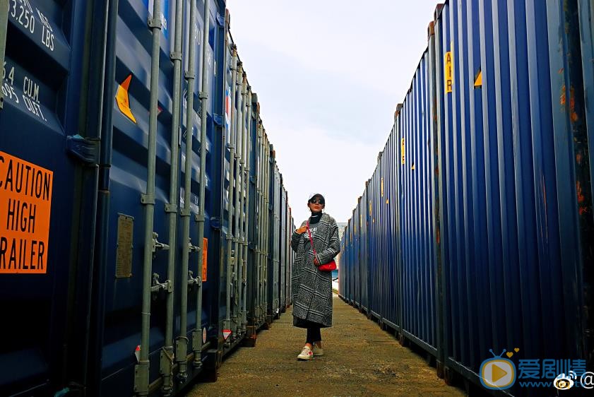 商蓉旅行生活照 商蓉高清写真_商蓉高清剧照