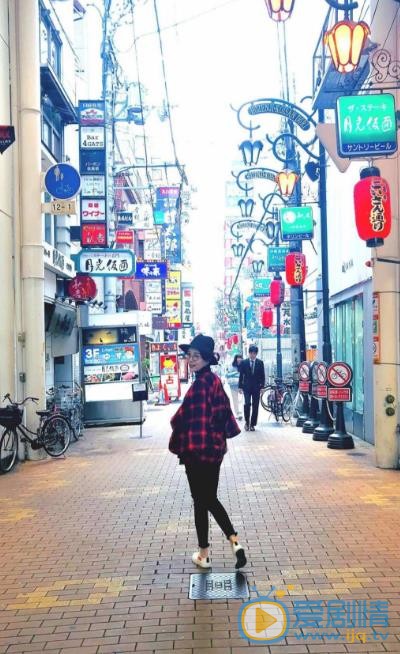 商蓉旅行生活照 商蓉高清写真_商蓉高清剧照