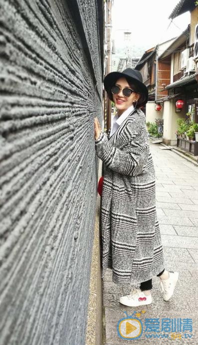 商蓉旅行生活照 商蓉高清写真_商蓉高清剧照