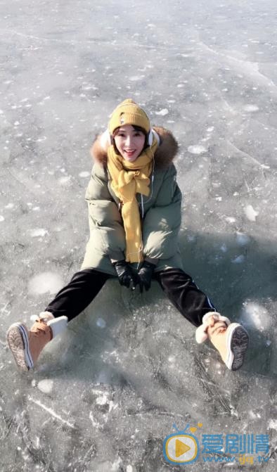 商蓉旅行生活照 商蓉高清写真_商蓉高清剧照