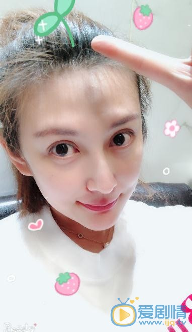 张澎澎生活照 张澎澎高清写真_张澎澎高清剧照