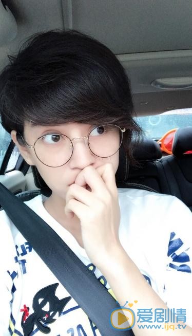 张澎澎生活照 张澎澎高清写真_张澎澎高清剧照