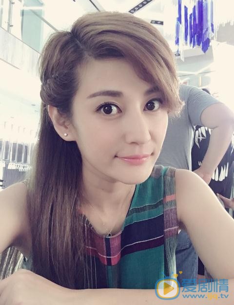 张澎澎生活照 张澎澎高清写真_张澎澎高清剧照