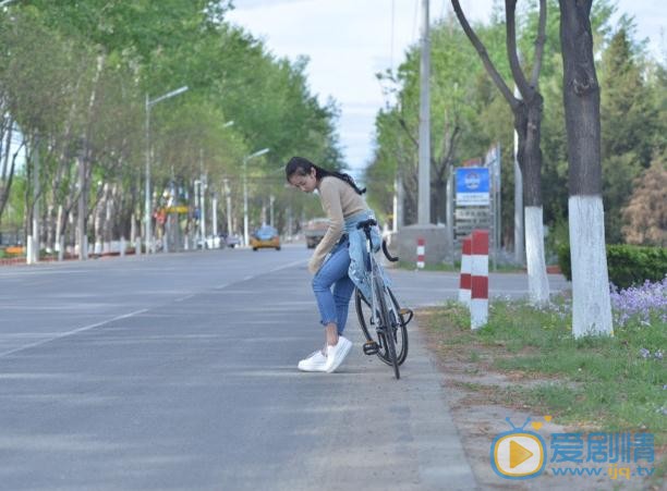魏宸靓街拍写真 魏宸靓高清写真_魏宸靓高清剧照