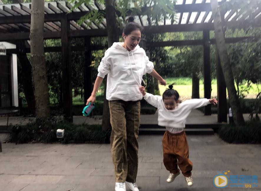 秦子越亲子照 秦子越高清写真_秦子越高清剧照