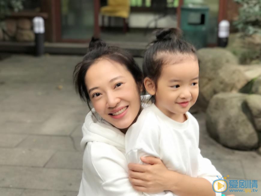 秦子越亲子照 秦子越高清写真_秦子越高清剧照