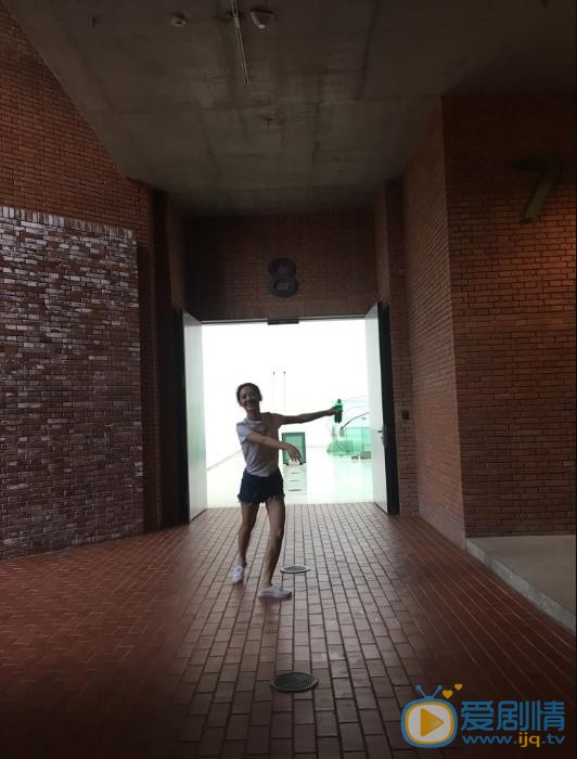 秦子越旅行大图 秦子越高清写真_秦子越高清剧照