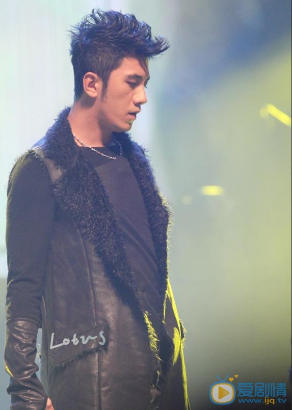 肖顺尧活动节目照 肖顺尧高清写真_肖顺尧高清剧照