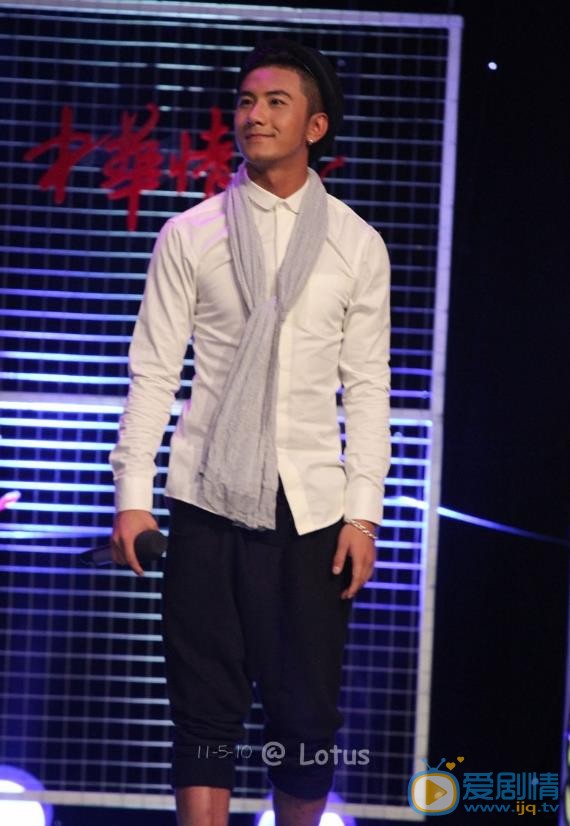 肖顺尧活动节目照 肖顺尧高清写真_肖顺尧高清剧照