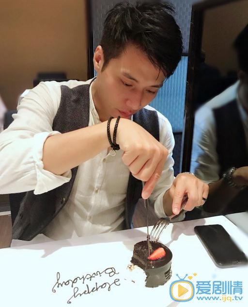 张睿家生活照 张睿家高清写真_张睿家高清剧照