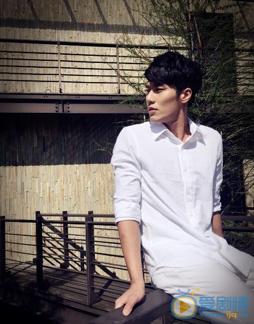 张睿家生活照 张睿家高清写真_张睿家高清剧照