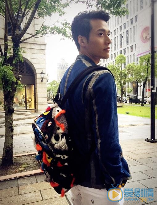 张睿家生活照 张睿家高清写真_张睿家高清剧照