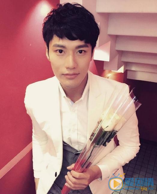 张睿家生活照 张睿家高清写真_张睿家高清剧照