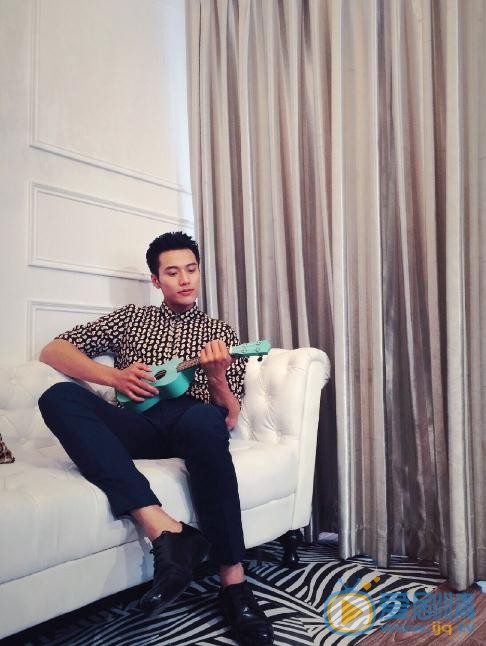 张睿家生活照 张睿家高清写真_张睿家高清剧照