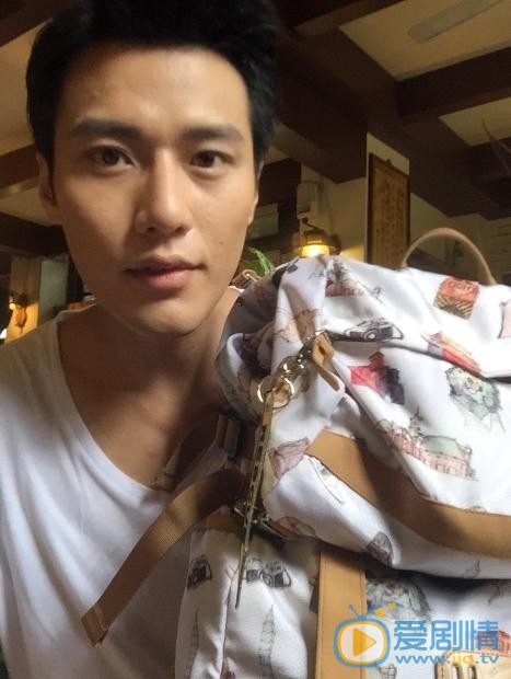 张睿家生活照 张睿家高清写真_张睿家高清剧照