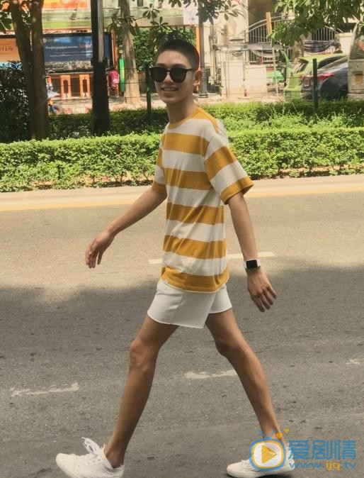 王锵旅行写真 王锵高清写真_王锵高清剧照