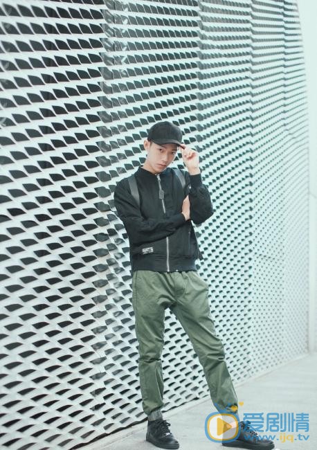 王锵帅气写真 王锵高清写真_王锵高清剧照