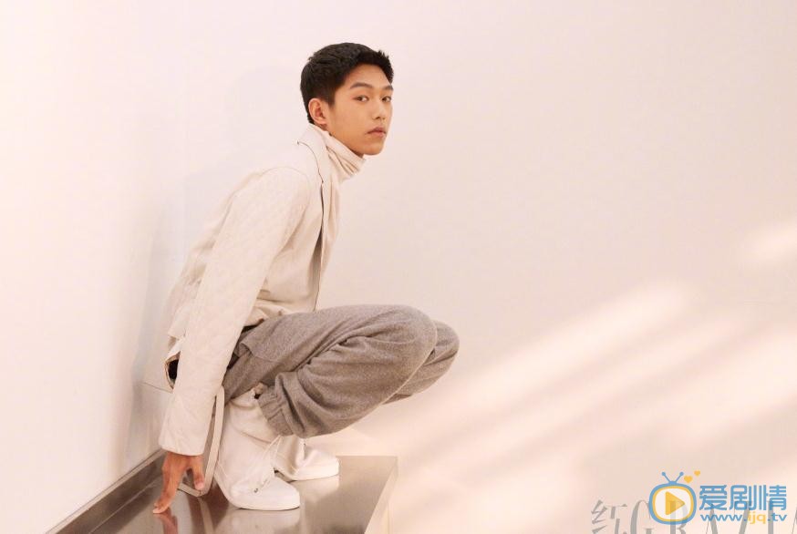 王锵杂志写真 王锵高清写真_王锵高清剧照