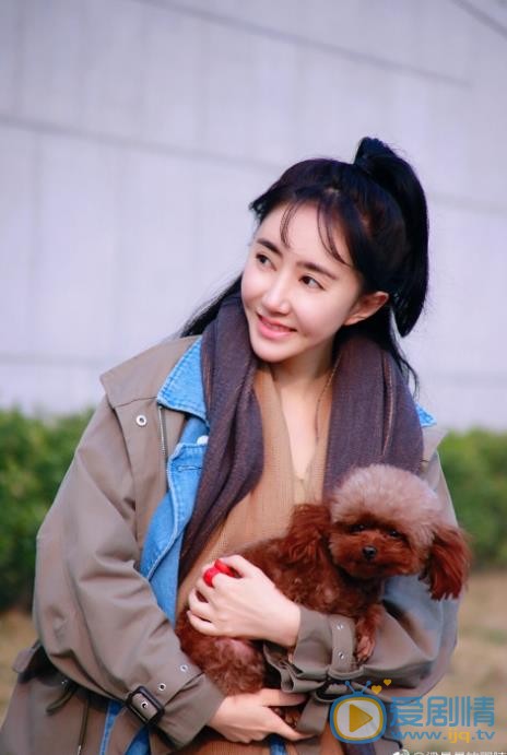 梁晶晶唯美街拍 梁晶晶高清写真_梁晶晶高清剧照