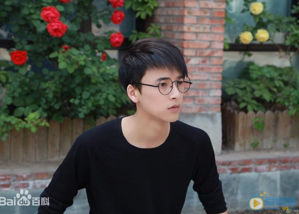 冯俊熙青涩少年写真 冯俊熙高清写真_冯俊熙高清剧照