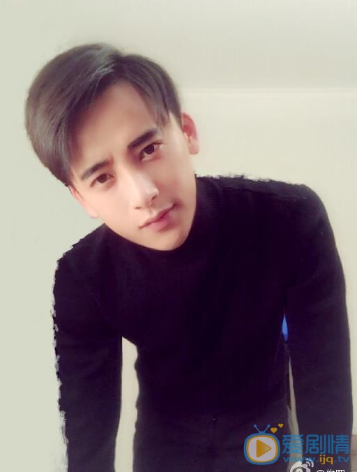 冯俊熙生活照 冯俊熙高清写真_冯俊熙高清剧照