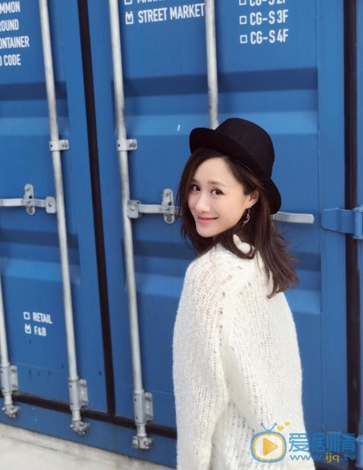 王子伊街拍写真 王子伊高清写真_王子伊高清剧照