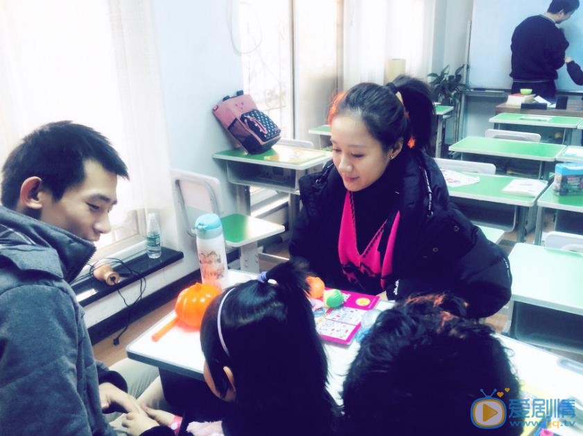 王子伊片场照 王子伊高清写真_王子伊高清剧照