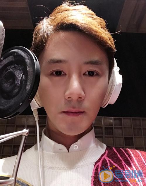 张倬闻生活照 张倬闻高清写真_张倬闻高清剧照