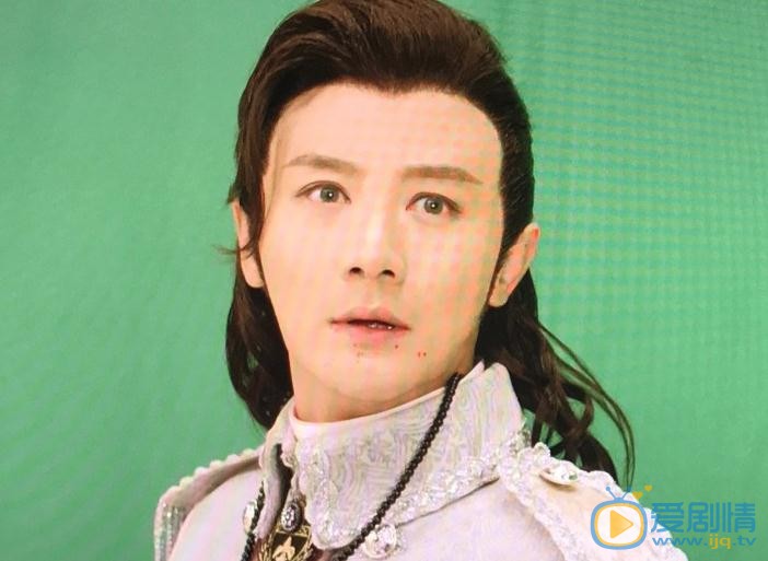 张倬闻《忍冬艳蔷薇》剧照 张倬闻高清写真_张倬闻高清剧照
