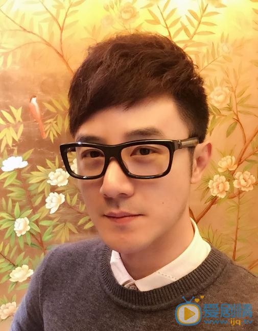 张倬闻生活照 张倬闻高清写真_张倬闻高清剧照