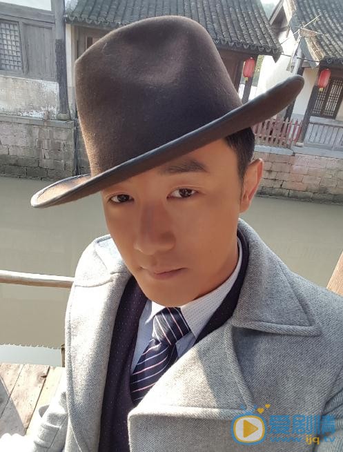 张倬闻片场照 张倬闻高清写真_张倬闻高清剧照