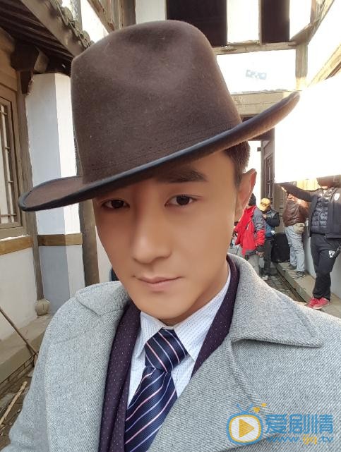 张倬闻片场照 张倬闻高清写真_张倬闻高清剧照