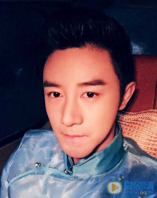 张倬闻生活照 张倬闻高清写真_张倬闻高清剧照