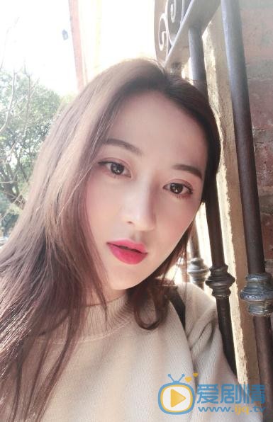 杨净如生活照 杨净如高清写真_杨净如高清剧照