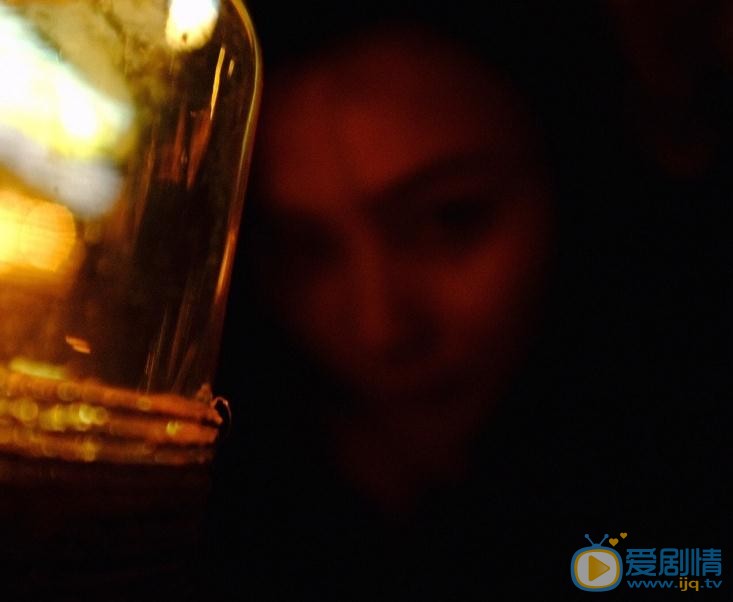 尚语贤夜色街拍 尚语贤高清写真_尚语贤高清剧照