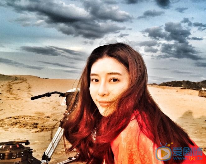 朱凌雾街拍写真 朱凌雾高清写真_朱凌雾高清剧照