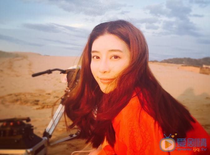 朱凌雾街拍写真 朱凌雾高清写真_朱凌雾高清剧照