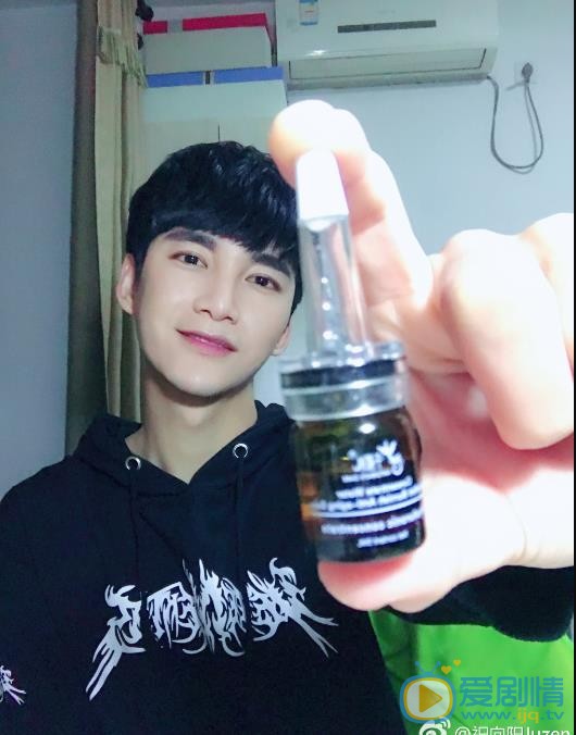 祝向阳生活照 祝向阳高清写真_祝向阳高清剧照