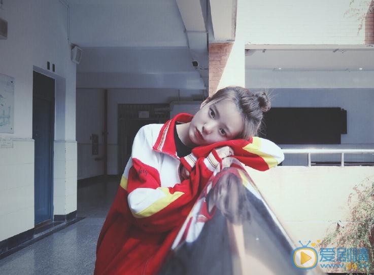 陈卓璇校服写真 陈卓璇高清写真_陈卓璇高清剧照