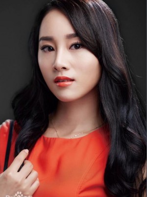 龙馨悦