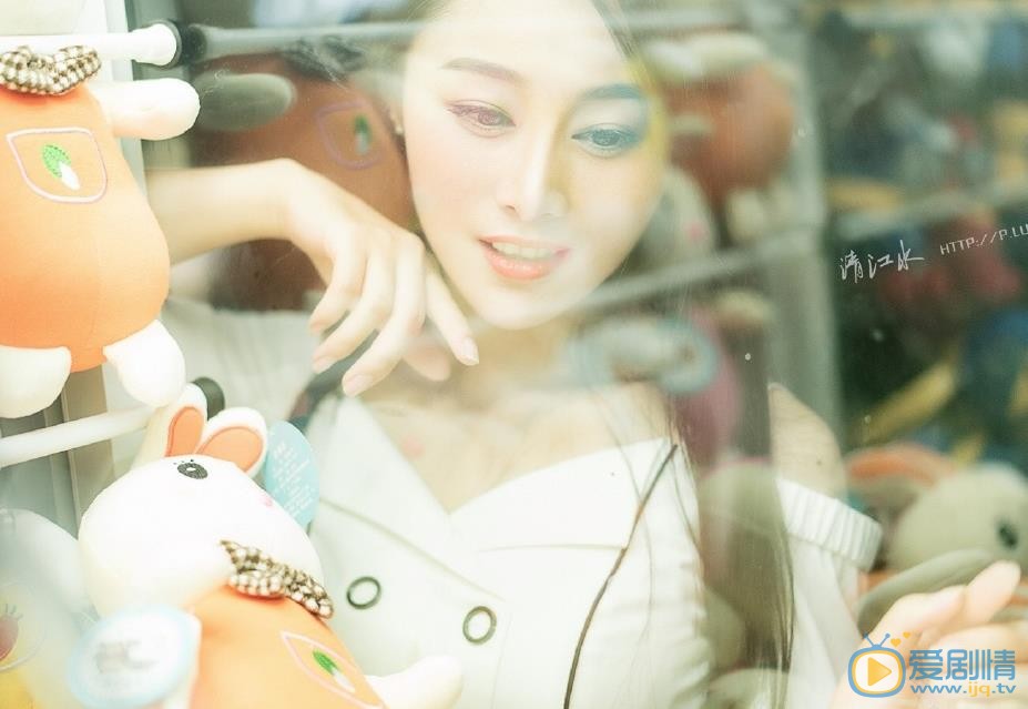 龙馨悦街拍写真 龙馨悦高清写真_龙馨悦高清剧照