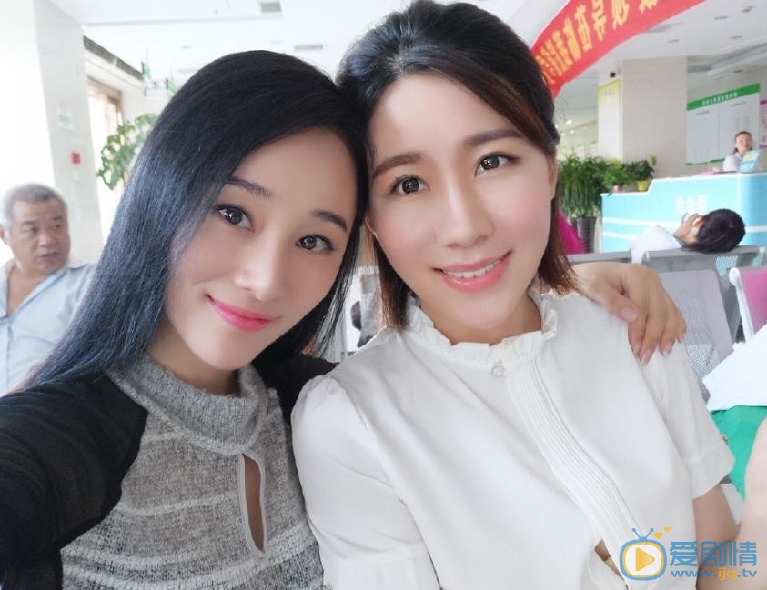 龙馨悦明星合照 龙馨悦高清写真_龙馨悦高清剧照